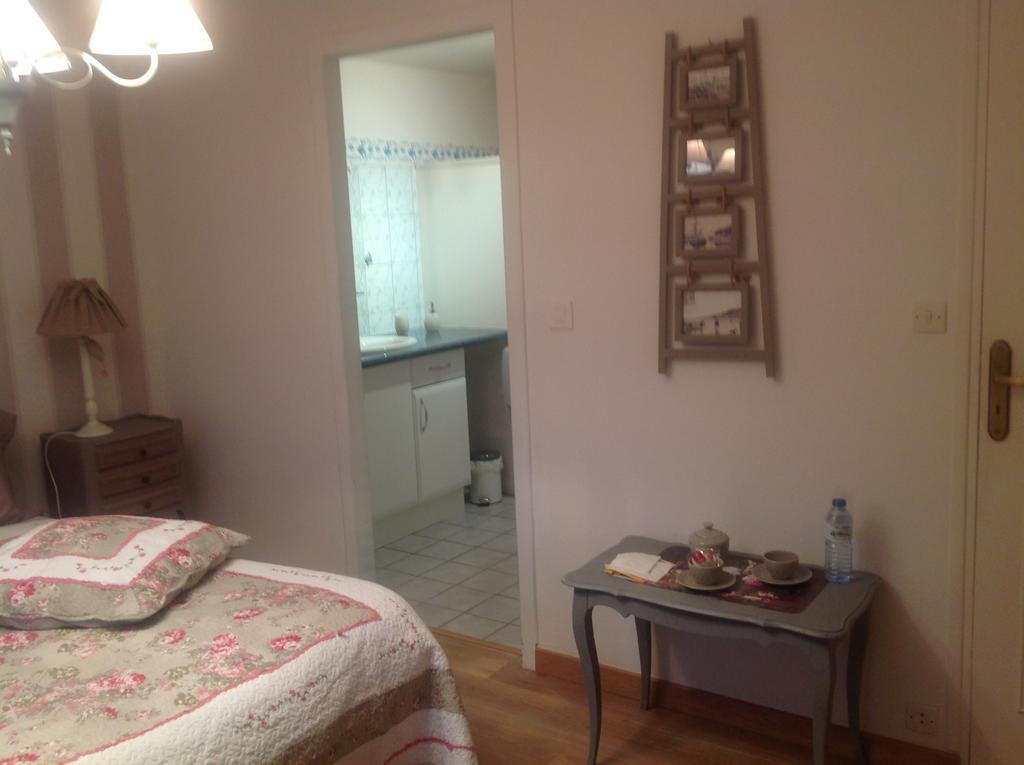 Bed and Breakfast Au Jardin D'Eloise Tremereuc Esterno foto