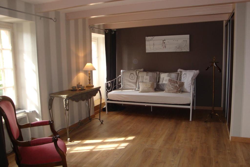 Bed and Breakfast Au Jardin D'Eloise Tremereuc Esterno foto