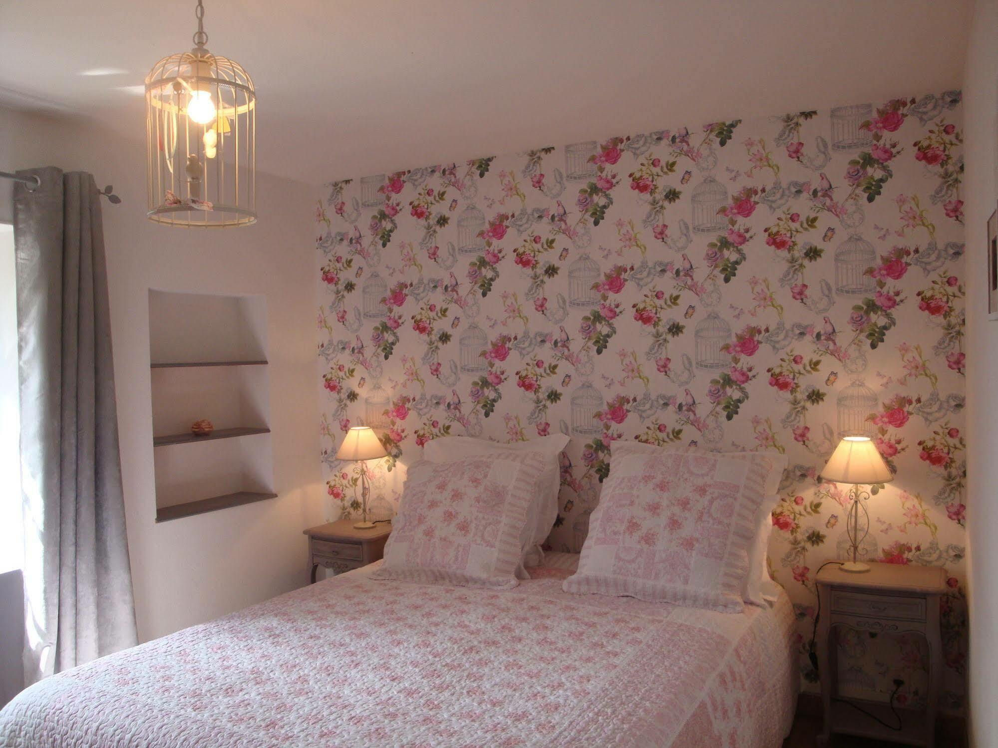 Bed and Breakfast Au Jardin D'Eloise Tremereuc Esterno foto